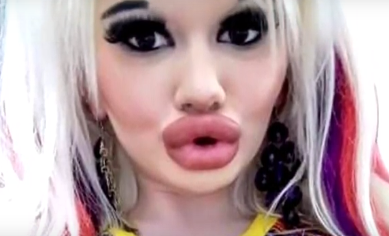 Не правете като тях: БГ Барби main image