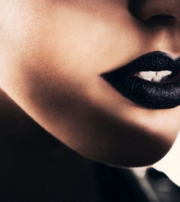 article Девет любопитни факта за червилото thumbnail