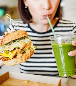 article Гладни и сити през ден &ndash; не точно диета, но с отличен ефект thumbnail