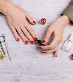 article Как най-лесно да ускоря растежа на ноктите thumbnail