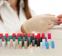 offer Сваляне на ноктопластика с акрилен прах thumbnail